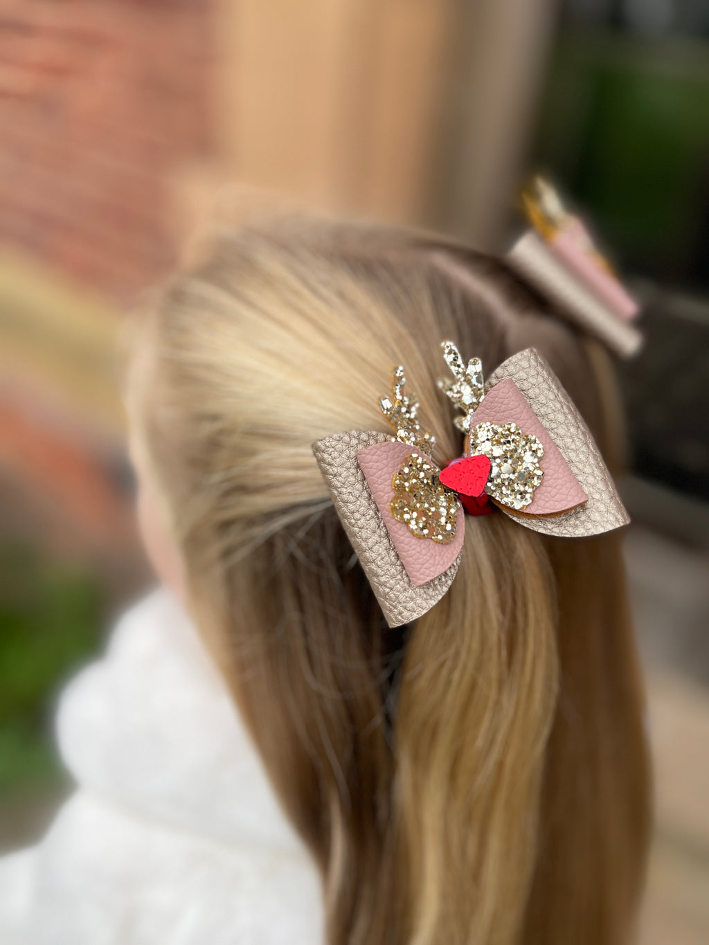 Rudolph Detail Bow Cip- Single