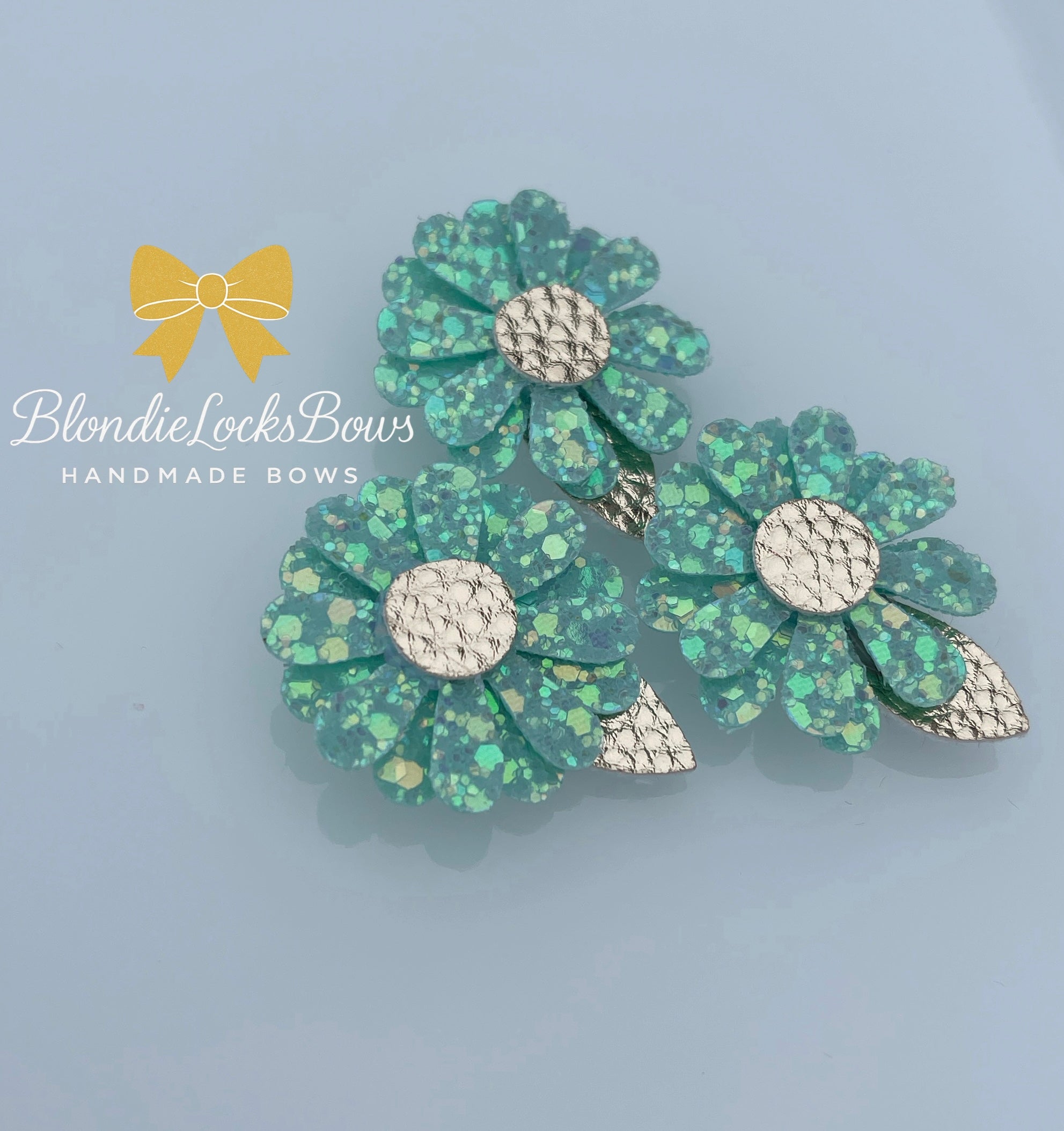 Sparkle Detail Mini Flower Clip