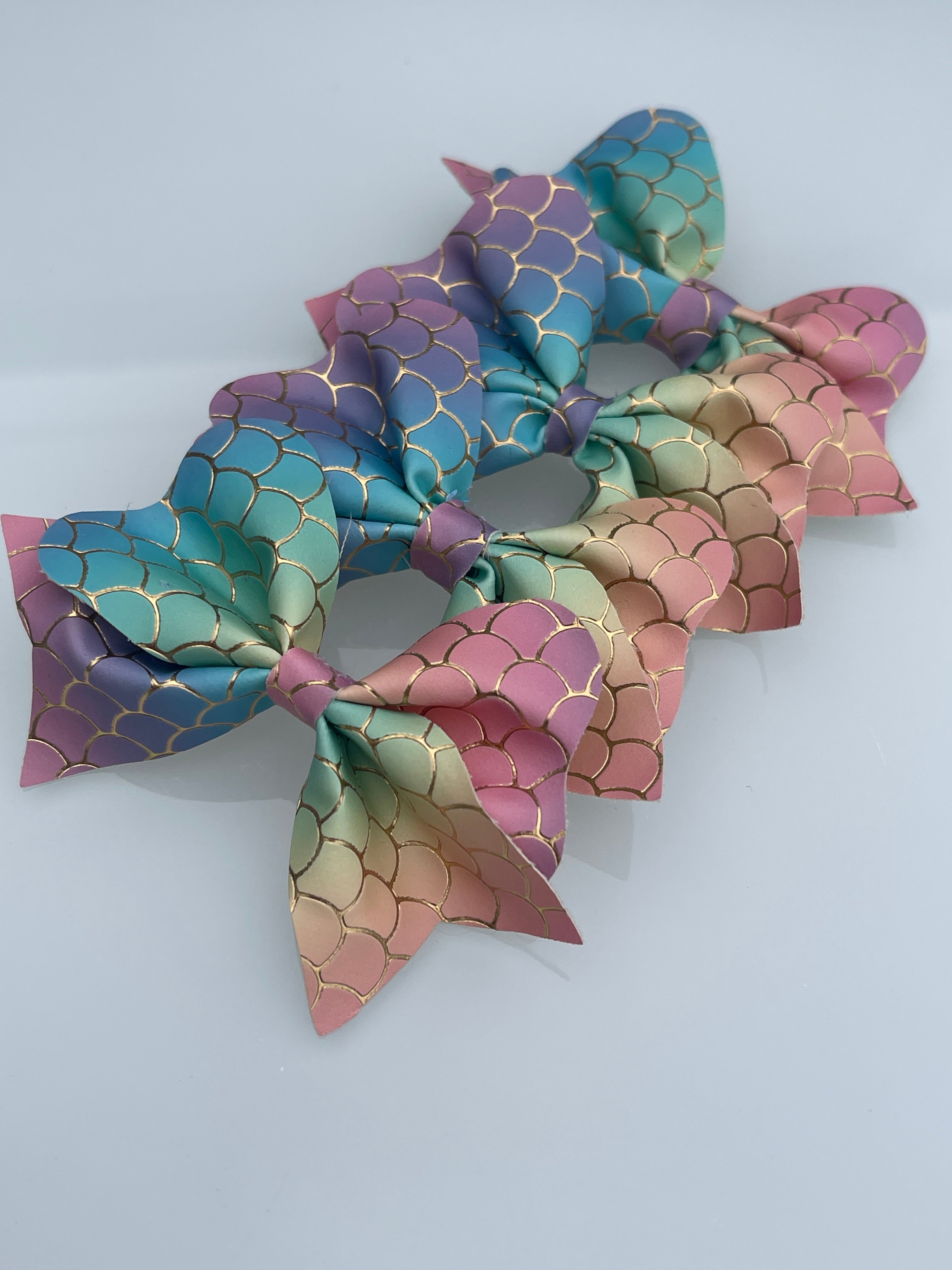 Rainbow Scale Bow Set