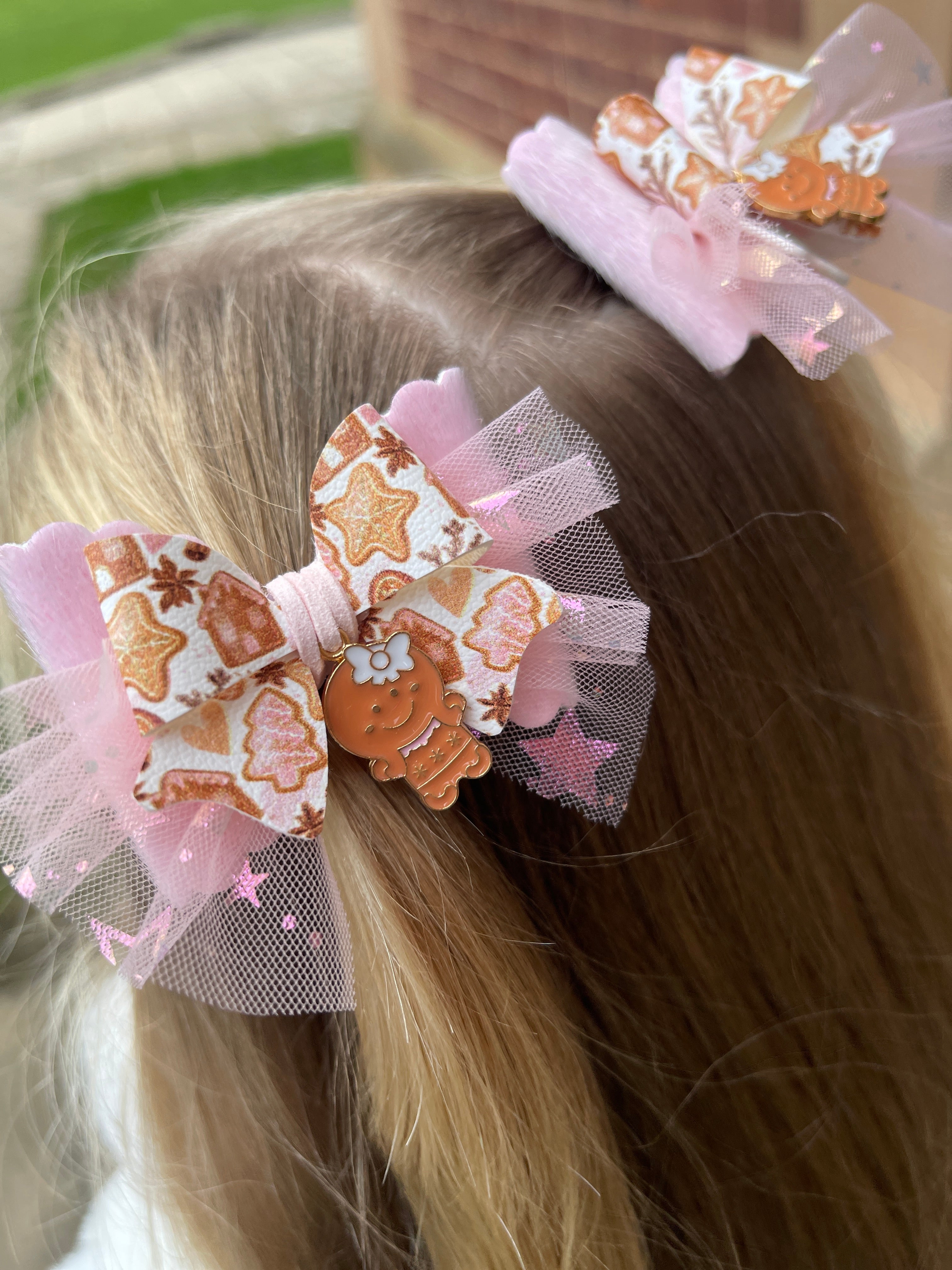 Tutu Pink Candy Cane Bow-Single