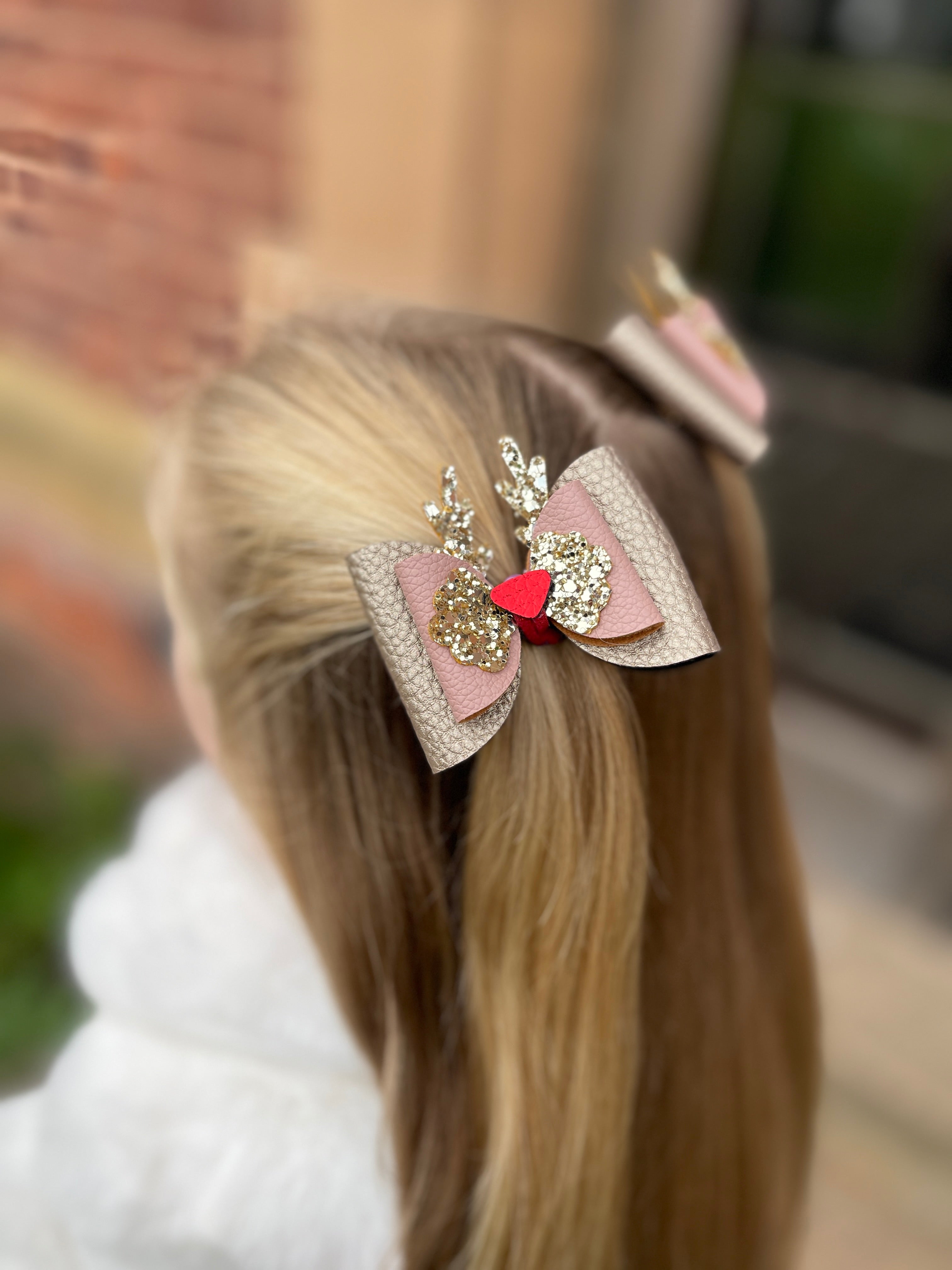 Rudolph Detail Bow Cip- Single