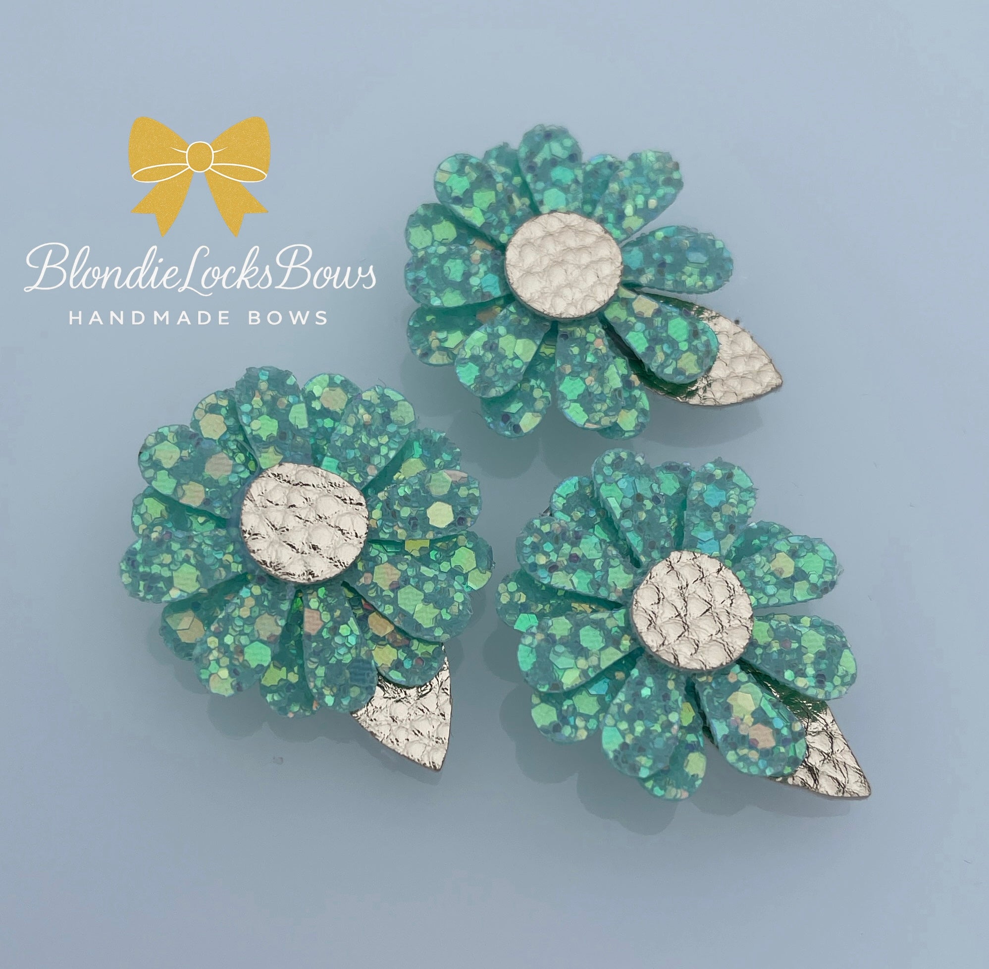 Sparkle Detail Mini Flower Clip
